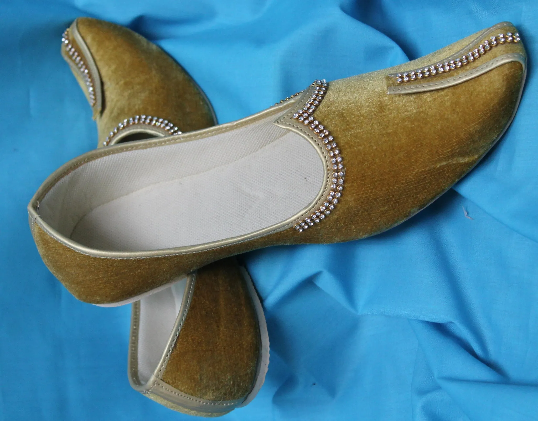 Mojari 5589 Golden Indian Juti Jooti Ballet Flat Saleem Shahi Khussa Shieno Sari