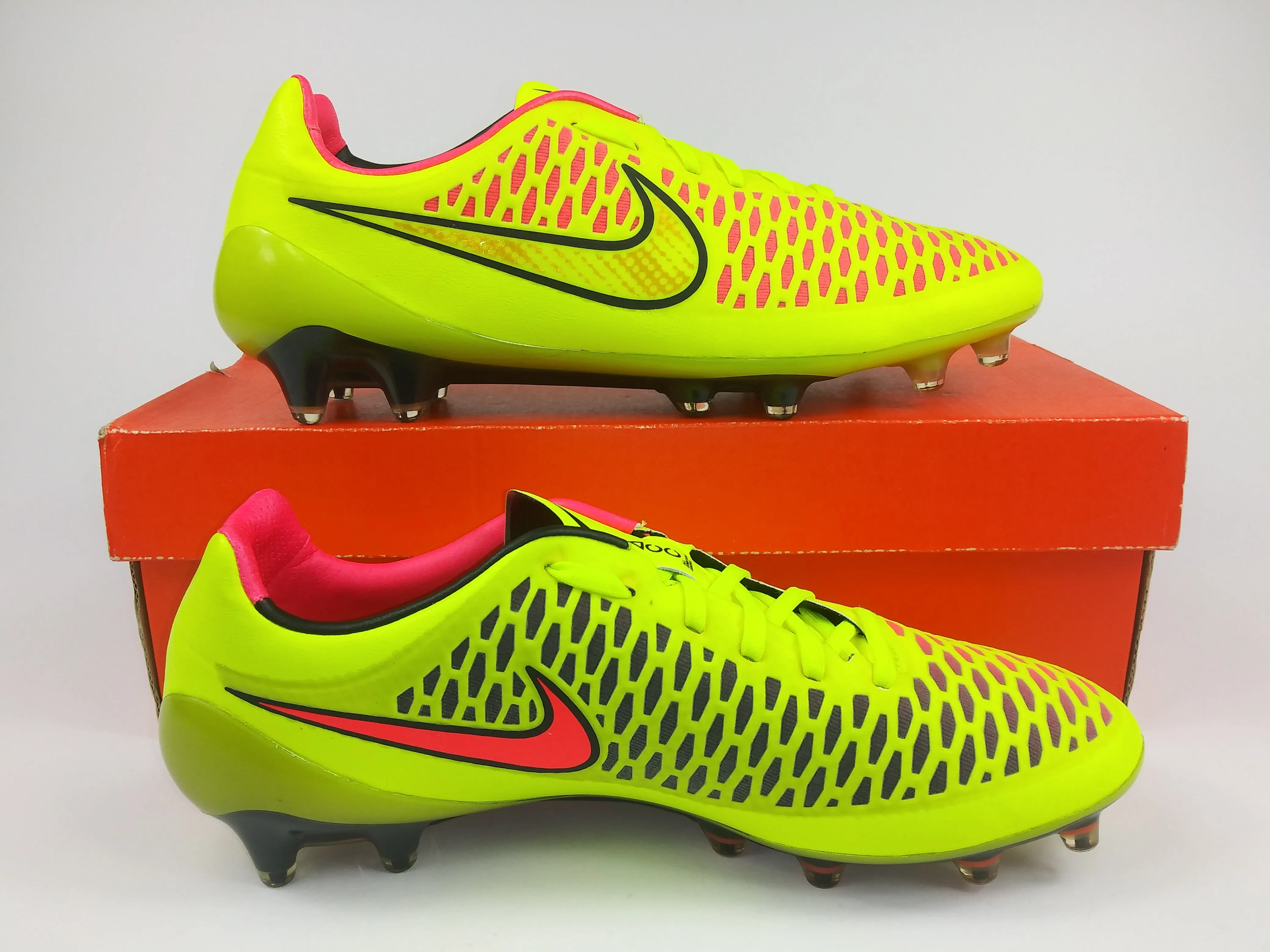 Nike Magista Opus FG Yellow Pink