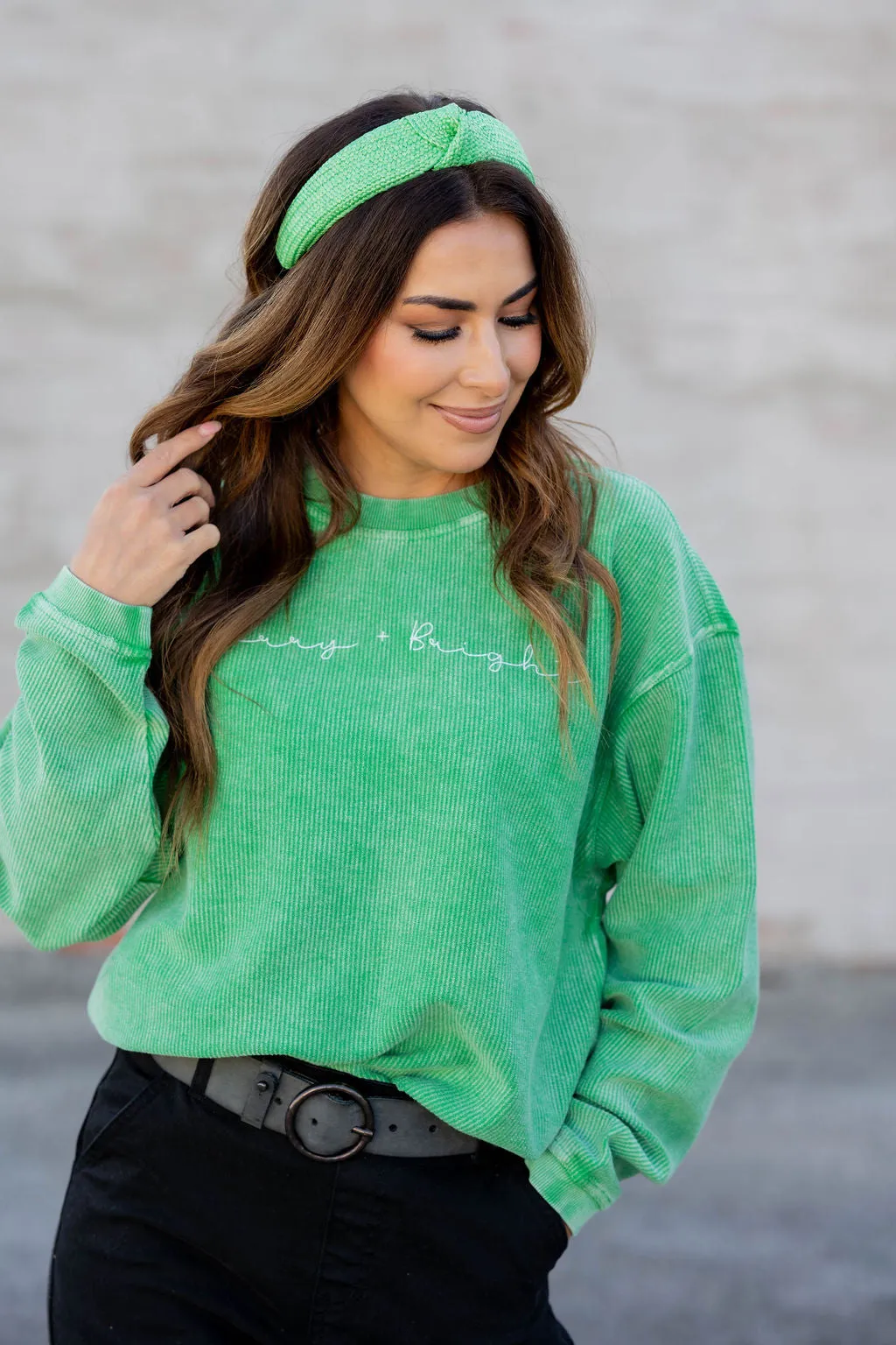 Thin Cursive Merry & Bright Ribbed Graphic Crewneck